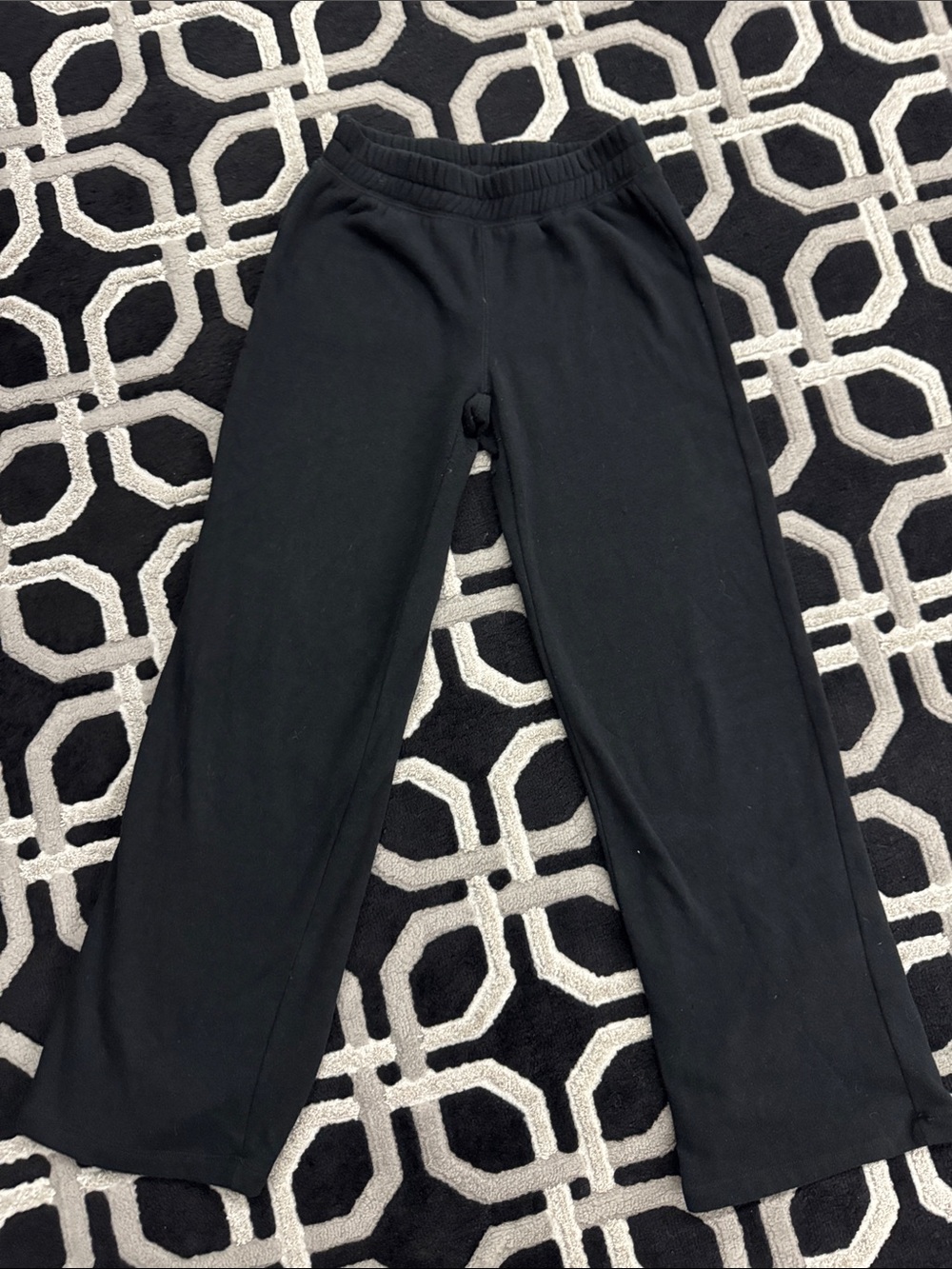 KATIEJ NYC Girls Black Elastic-Waist Sweatpants with Back Pocket